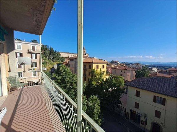 appartamento in vendita a Perugia in zona Centro Città