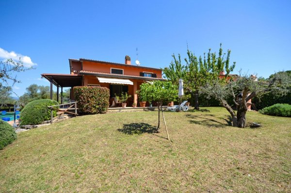 casa indipendente in vendita a Perugia in zona Montebello