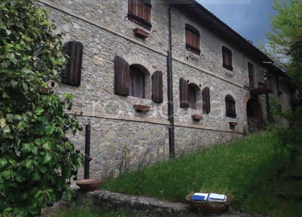 appartamento in vendita a Perugia in zona Canneto
