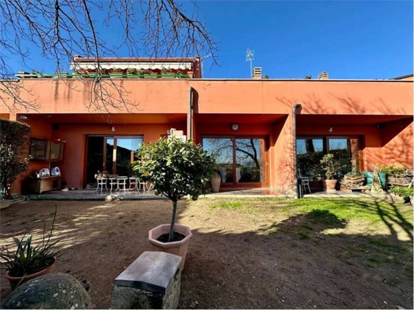 casa indipendente in vendita a Perugia in zona Ponte San Giovanni