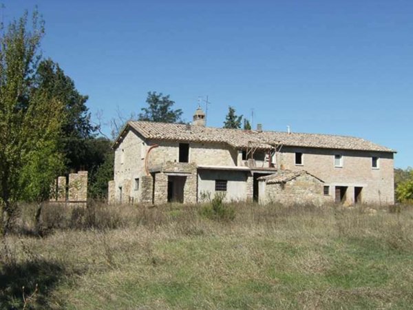 casa indipendente in vendita a Perugia in zona Casa del Diavolo