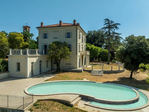casa indipendente in vendita a Perugia in zona Centro Città