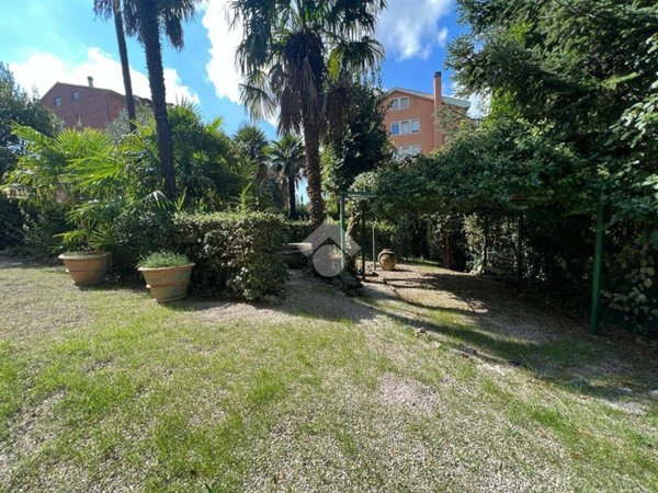 casa indipendente in vendita a Perugia in zona Monteluce