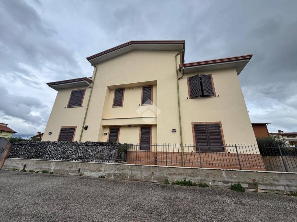 appartamento in vendita a Perugia in zona Castel del Piano