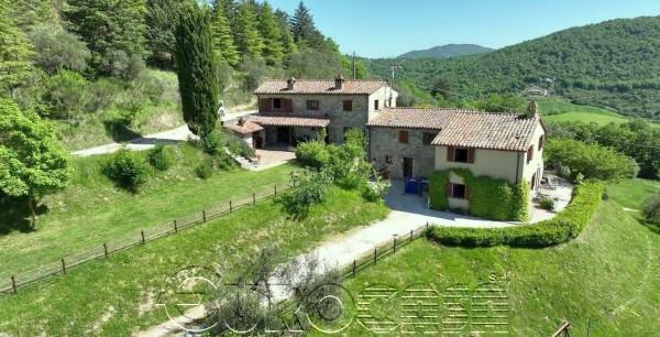 casale in vendita a Perugia in zona Montelaguardia