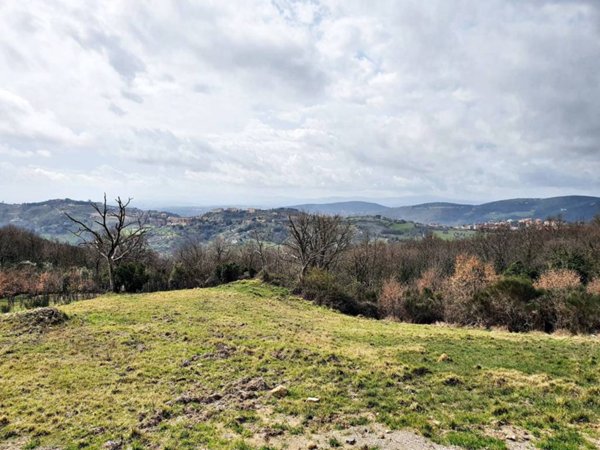 terreno edificabile in vendita a Perugia in zona Montelaguardia