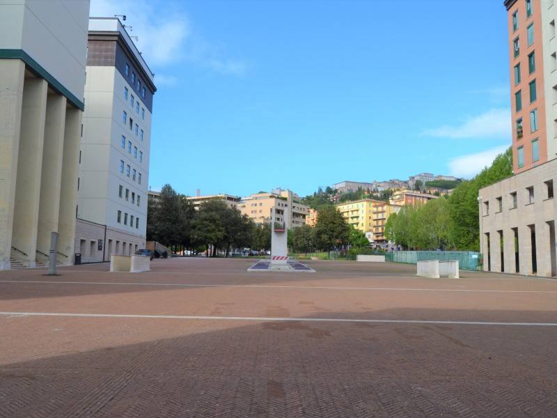 ufficio in vendita a Perugia in zona Prepo