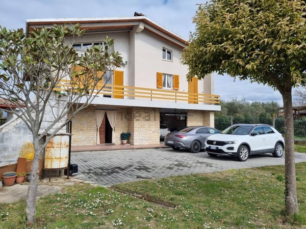 casa indipendente in vendita a Perugia in zona Bosco