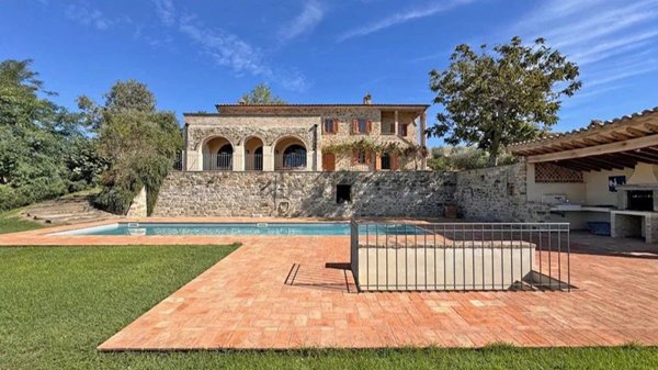 casa indipendente in vendita a Perugia
