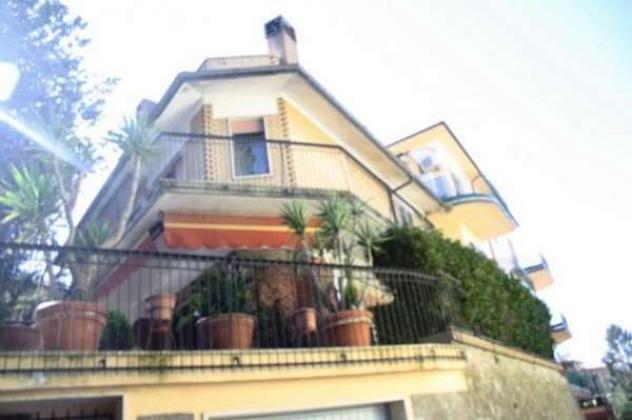 casa indipendente in vendita a Perugia in zona Monteluce