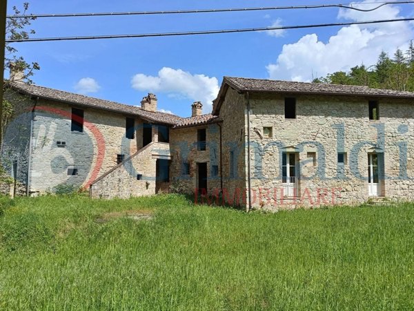 intera palazzina in vendita a Perugia in zona Cenerente