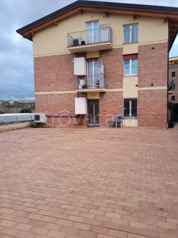 appartamento in vendita a Perugia in zona Ferro di Cavallo