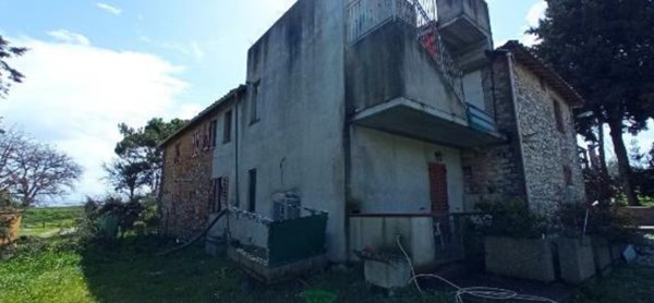 casa indipendente in vendita a Perugia