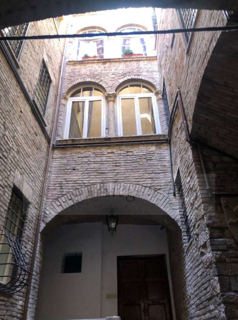 casa indipendente in vendita a Perugia