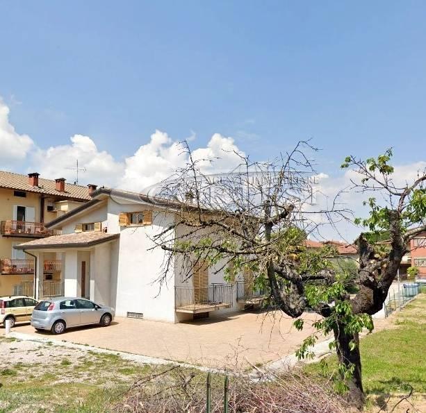 casa indipendente in vendita a Perugia in zona Ponte Felcino