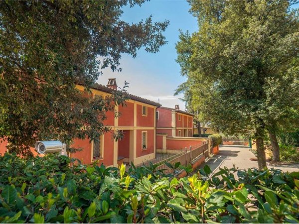 casa indipendente in vendita a Perugia in zona Stazione