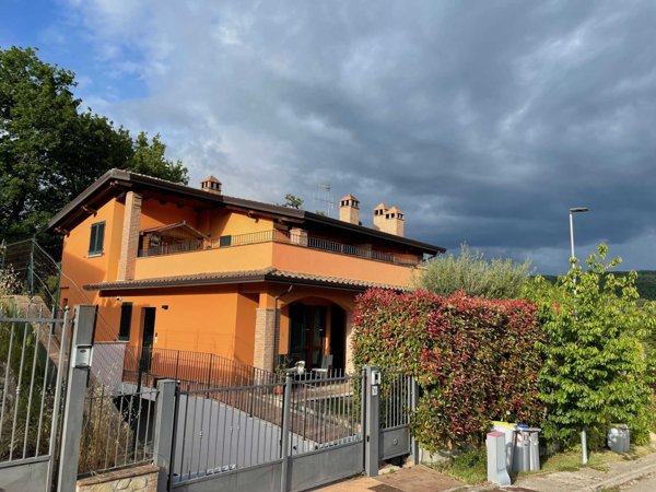 appartamento in vendita a Perugia in zona Canneto