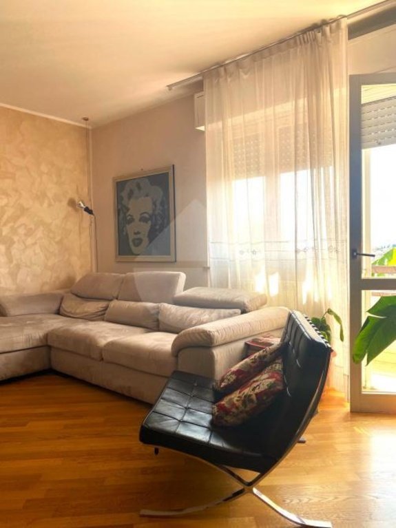 casa indipendente in vendita a Perugia in zona L'Olmo