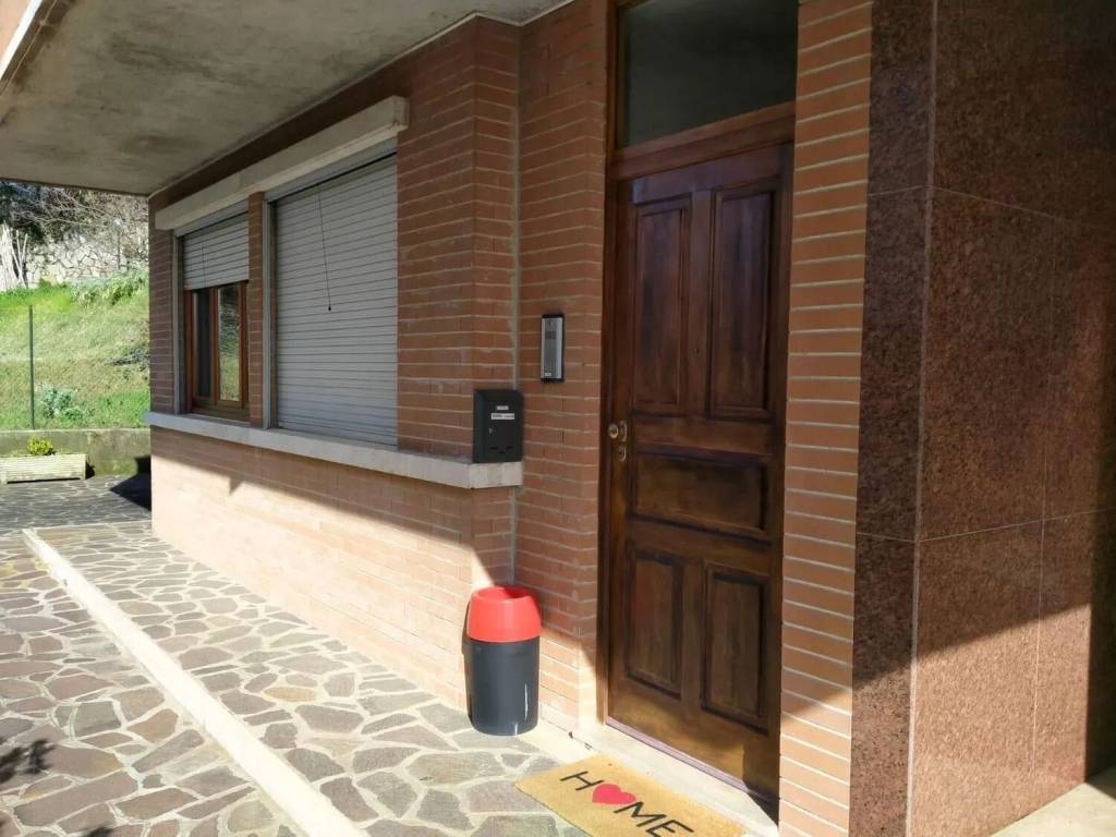 appartamento in vendita a Perugia in zona Ferro di Cavallo