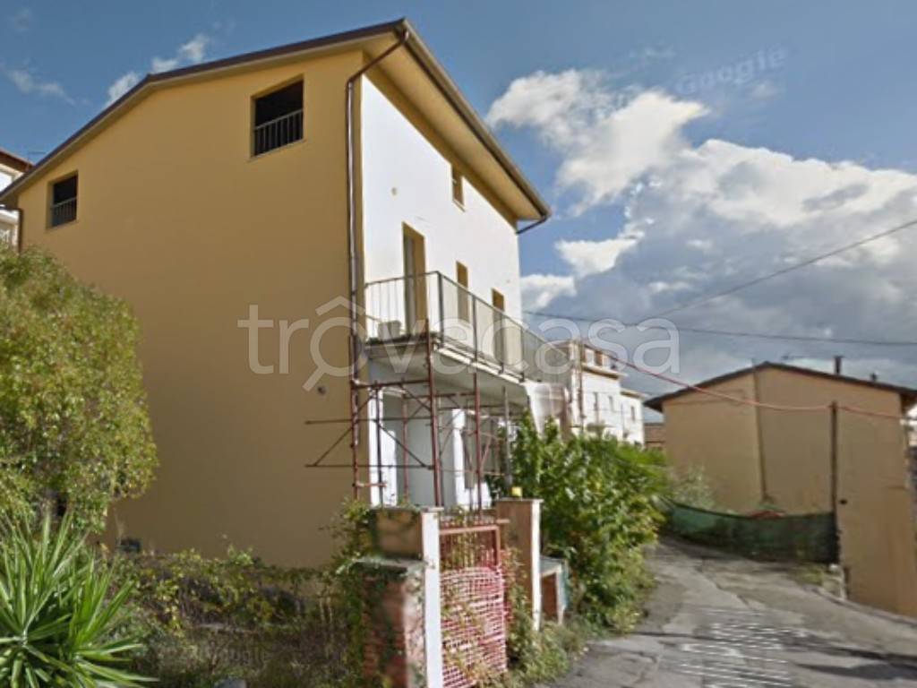 casa indipendente in vendita a Perugia in zona Elce