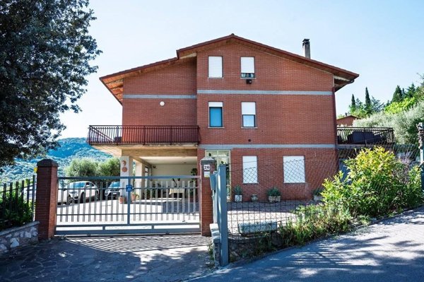 casa indipendente in vendita a Perugia in zona L'Olmo