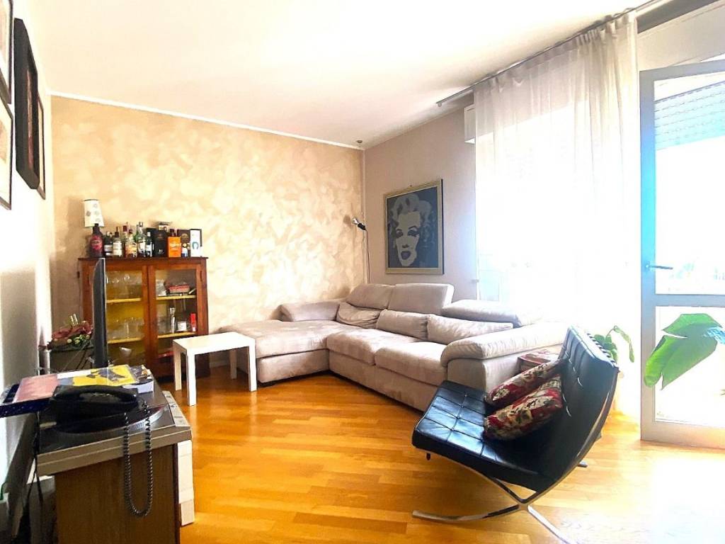 casa indipendente in vendita a Perugia in zona Lacugnano
