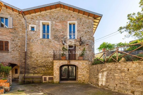 casa indipendente in vendita a Perugia in zona Pianello