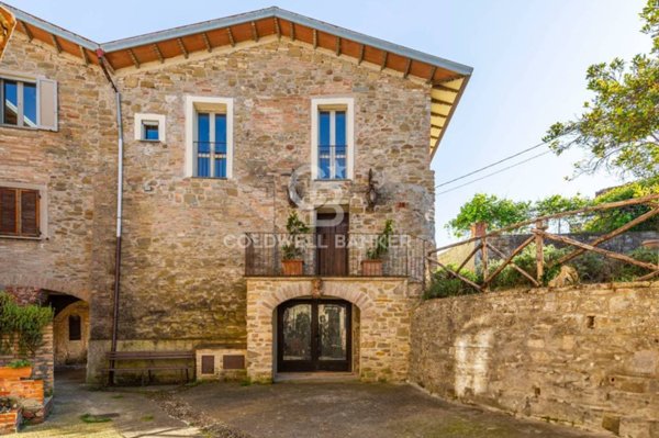 casa indipendente in vendita a Perugia in zona Pianello