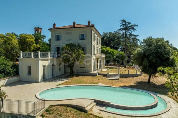 casa indipendente in vendita a Perugia in zona Centro Città