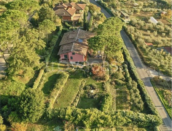 casa indipendente in vendita a Perugia in zona L'Olmo