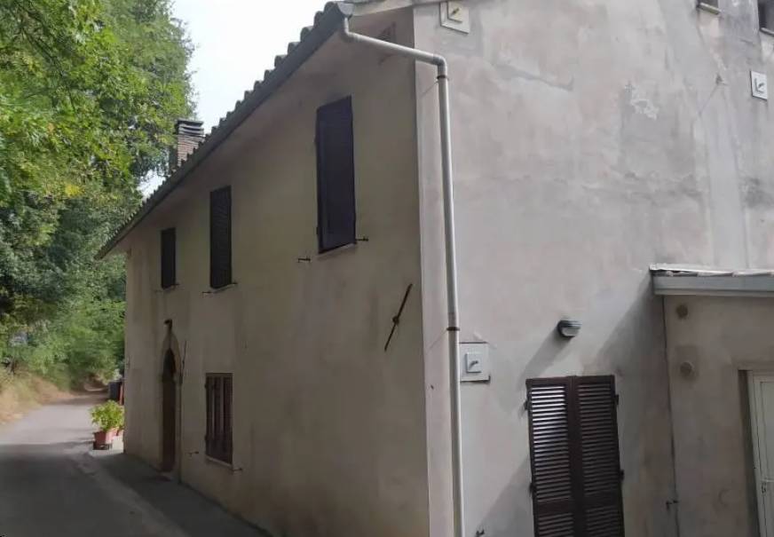 casa indipendente in vendita a Perugia