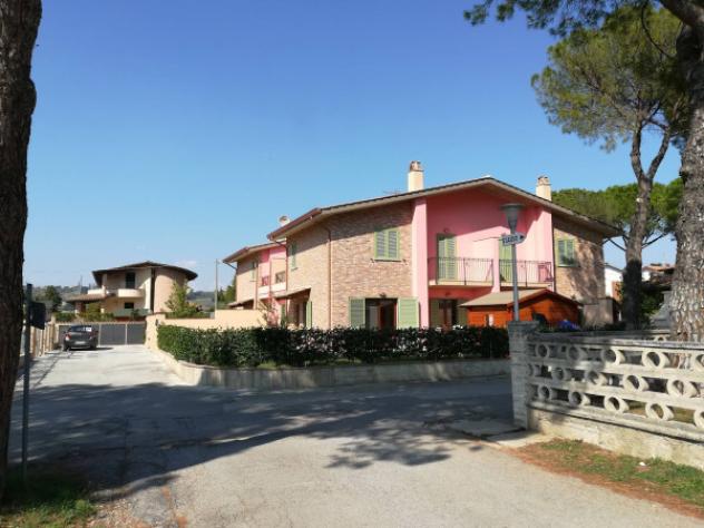 casa indipendente in vendita a Perugia in zona San Martino In Campo