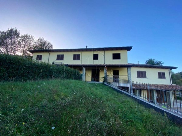 casa indipendente in vendita a Perugia in zona Solfagnano