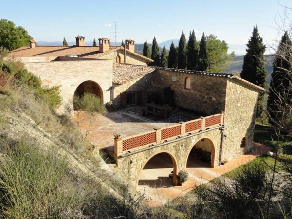casa indipendente in vendita a Perugia in zona Cordigliano