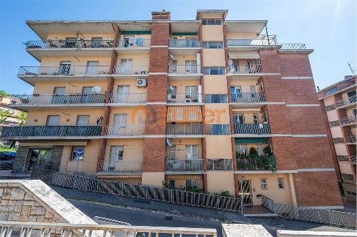 appartamento in vendita a Perugia in zona Elce