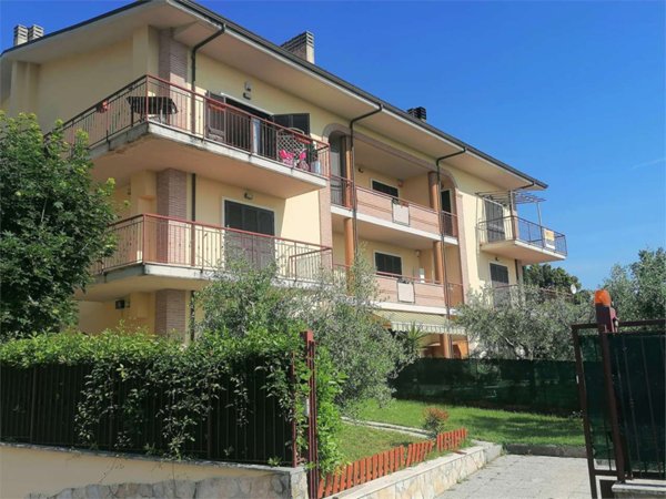 appartamento in vendita a Perugia in zona Montelaguardia