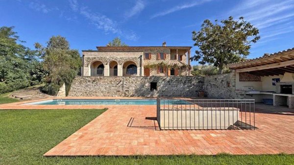 casale in vendita a Perugia in zona Villa Pitignano