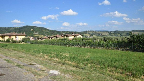 casa indipendente in vendita a Perugia in zona Piccione