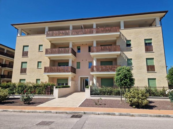 appartamento in vendita a Perugia in zona Collestrada