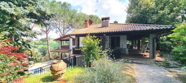casa indipendente in vendita a Perugia