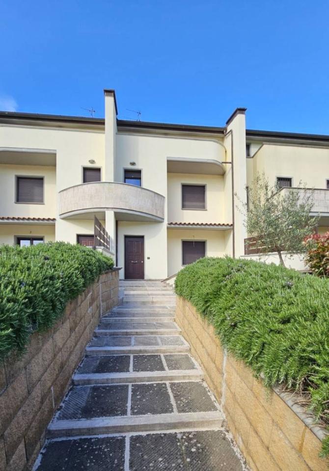 casa indipendente in vendita a Perugia