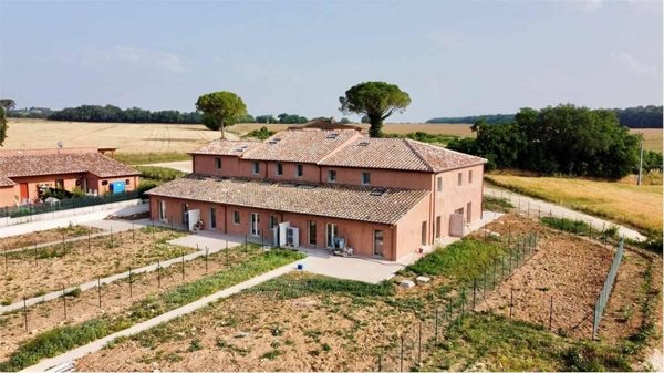 casa indipendente in vendita a Perugia in zona Castel del Piano