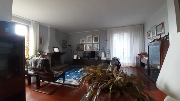 casa indipendente in vendita a Perugia in zona Ferro di Cavallo