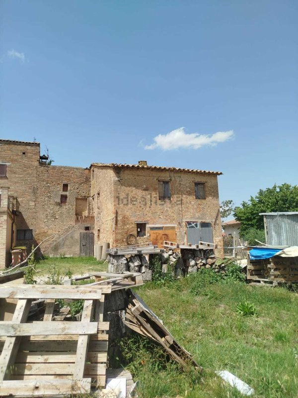 casale in vendita a Perugia in zona Sant'Enea