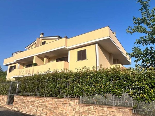 appartamento in vendita a Perugia in zona Collestrada