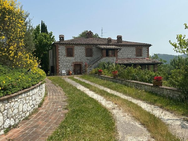 casa indipendente in vendita a Perugia in zona Centro Città
