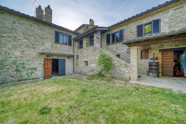 casa indipendente in vendita a Perugia in zona Colle Umberto I
