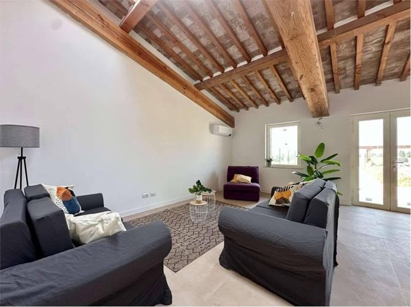 casa indipendente in vendita a Perugia in zona Castel del Piano