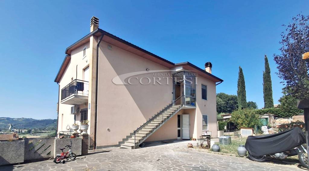 casa indipendente in vendita a Perugia in zona Casa del Diavolo