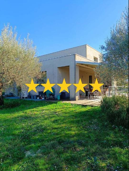 casa indipendente in vendita a Perugia in zona Madonna Alta